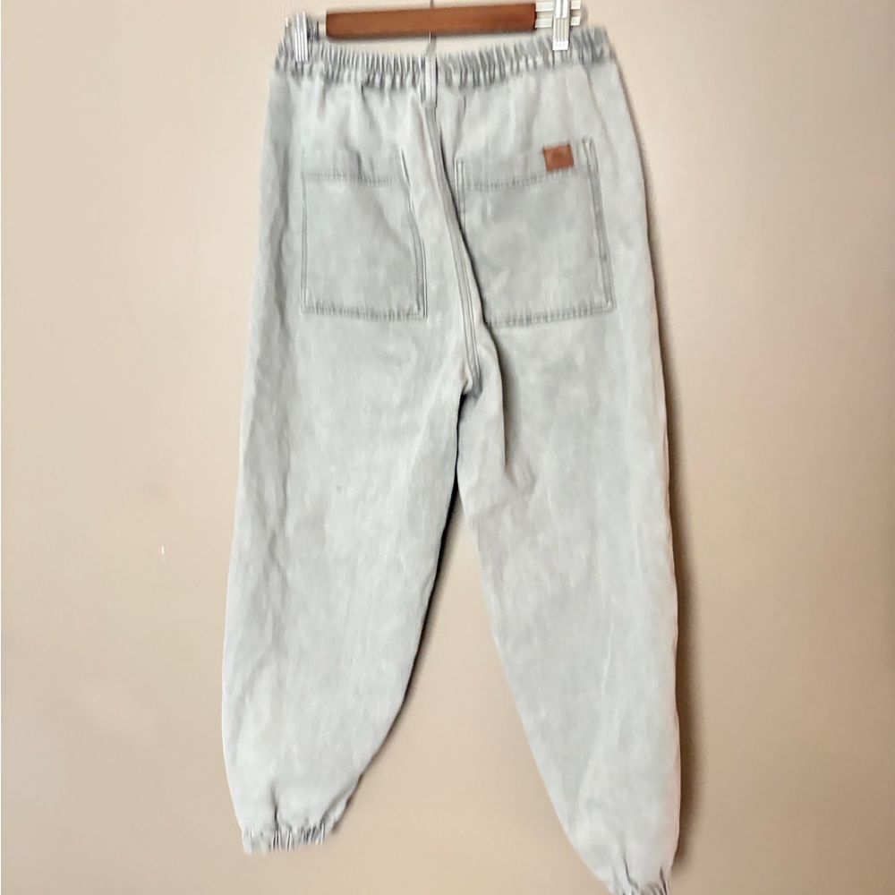 BDG Urban Outfitters high rise denim joggers gray taupe W31 balloon legs EUC